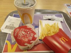-麦当劳(杭州西湖银泰百货店)