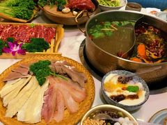 鸳鸯锅底-菌子鲜汤野生菌锅