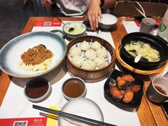 -馋三尺蟹粉小笼(人民广场店)