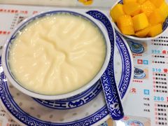 招牌双皮奶任意配-广信牛奶甜品世家(台东店)