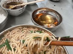 -正宗杨记普洱酸醋米线(总店)