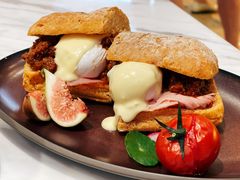 -théATRE茶聚场·餐厅(环球金融中心店)