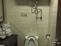 -寓米精品公寓(普君北路地铁站店)