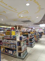 -孩子王(静安大融城店)
