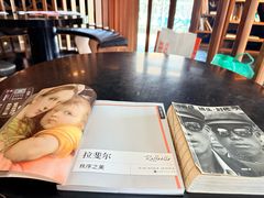 -钟书阁(松江泰晤士小镇店)