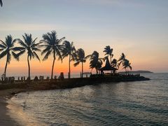 -Sunset Bar(丹绒亚路香格里拉店)