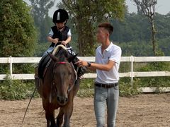 -月河湾马术俱乐部(朝阳店)