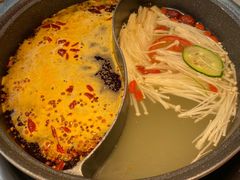 -钢管厂五区小郡肝串串香(滨江店)