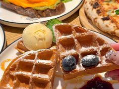 -Common Table · Brunch & Coffee