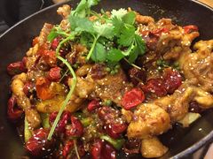 -鲁小三·大骨自助(金山总店)