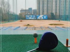 -仙霞高尔夫练习场-停车场