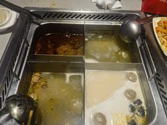 四宫格锅底-海底捞火锅(吴中路店)