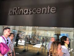 -文艺复兴百货(米兰大教堂广场店)