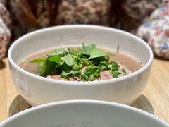 火车头特别牛肉汤河粉-甘容西贡越南粉