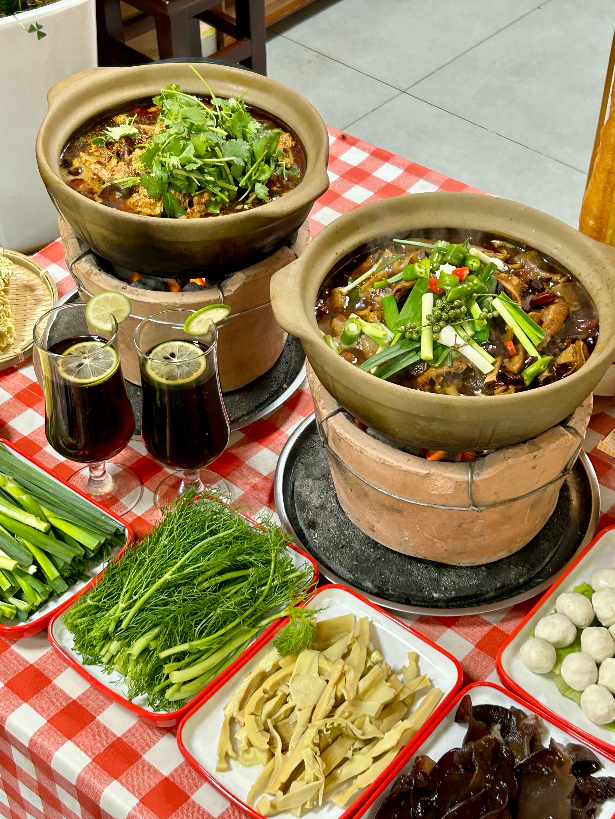 菜谱鱼杂豆腐（鱼杂炖豆腐怎么做好吃） 菜谱鱼杂豆腐（鱼杂炖豆腐怎么做好吃）《鱼杂炖豆腐怎么做好吃窍门》 菜谱资讯