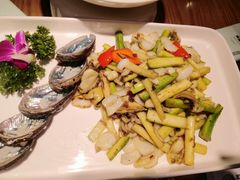 -黄泥岗·地道湖北菜(奥特莱斯店)