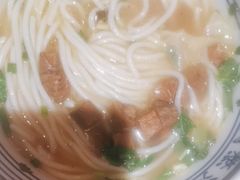 -鑫花溪牛肉米粉(东环大润发店)