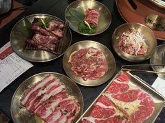 老太太特色肥牛-西塔老太太泥炉烤肉(温州首店万象城黑金店)