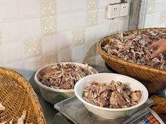 羊肉羊杂-野狗羊肉汤