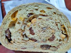 果仁裸麦-好利来(四惠店)