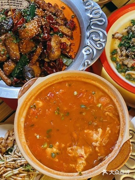 吃虾就来虾忙啥