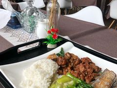 -厦门东之星奔驰4S店