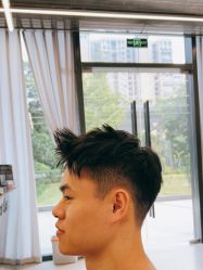 -侨治发型