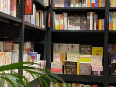 -西西弗书店&矢量咖啡(凯德晶萃广场店)