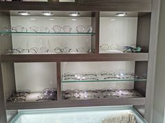 -视野联行眼镜蔡司·依视路官方授权店(顺城店)