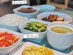 -老乡鸡(上海品尊国际中心店)
