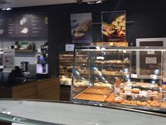 面包甜点陈列柜-巴黎贝甜(华堂新辰汇店)