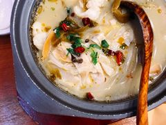 -周鱼小馆石锅酸菜鱼(活力汇店)