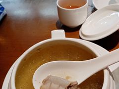 客家土猪炖汤-八道本地特色菜馆(大鹏古城店)