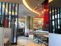 大堂-必胜客(绿地新都会店)