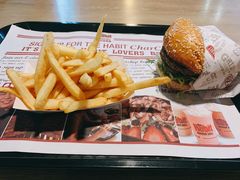 -The Habit Burger Grill 哈比特汉堡(复兴soho店)
