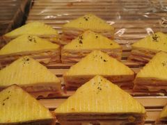 奶酪三角面包-味多美蛋糕(亚非大厦店)