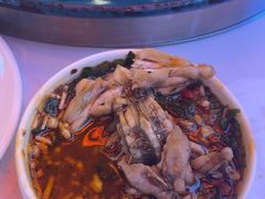 -渔香岛美蛙鱼头火锅(黔灵山公园店)