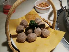 -左庭右院鲜牛肉火锅(浦江欢乐颂店)