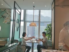 靠窗位-潮粥人(威高店)
