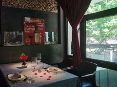 -弦月窗LUNETTE BY AMANDA(复兴路店)