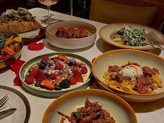 -Mogul Eatery·大亨餐酒馆