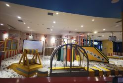 -乐多星球潮玩中心(沈阳嘉里城店)