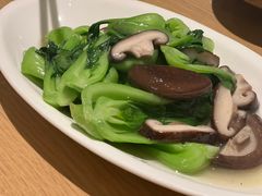 -渝信川菜 · 川味家常菜(财富购物中心店)