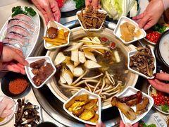 -土连锅·现熬养生汤锅(梁家巷店)