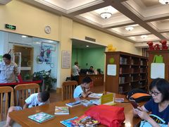 -静安区少年儿童图书馆(康定东路)