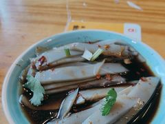 -勺子米线·云南传统小吃市集(四方街店)