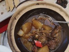 香大师牛腩-锦粤宫·精致粤菜(深圳北站店)