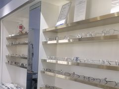 -视野联行眼镜•蔡司•依视路(温江店)
