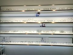 -宏宇眼镜蔡司依视路折扣店(兆佳眼镜城店)