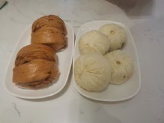 -李与白包子铺(桐梓林店)